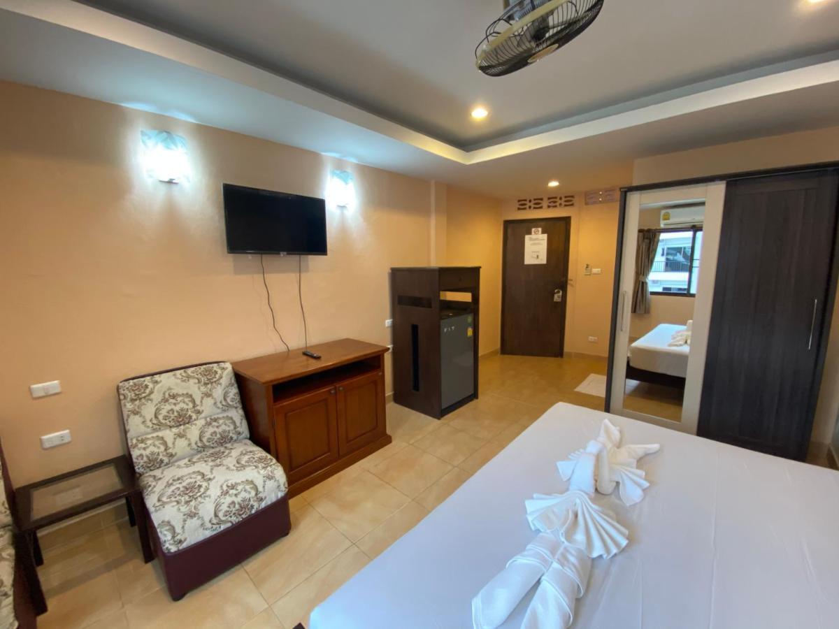 สตาร์เกสเฮาส์ Hotel Patong ภายนอก รูปภาพ