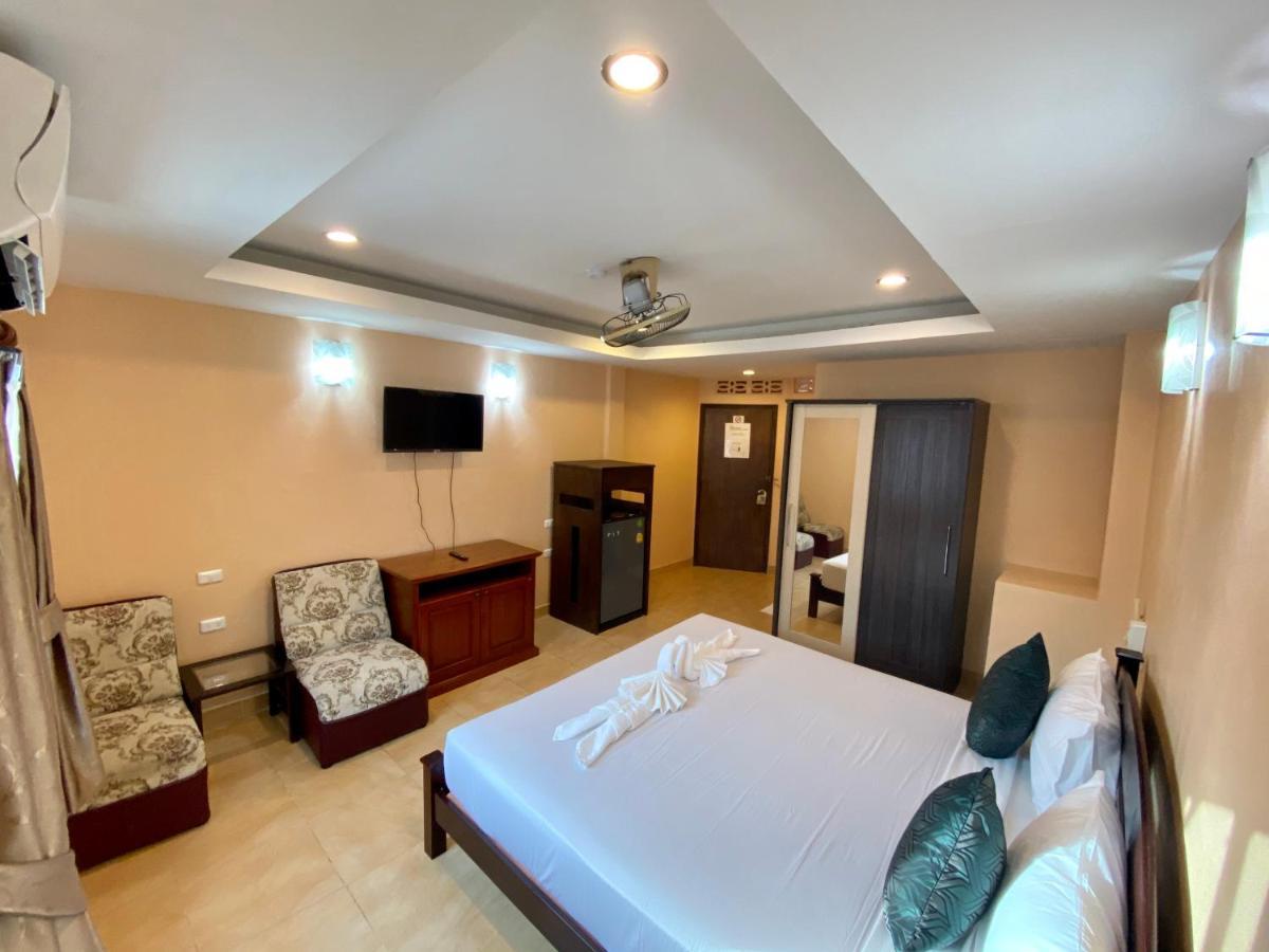 สตาร์เกสเฮาส์ Hotel Patong ภายนอก รูปภาพ