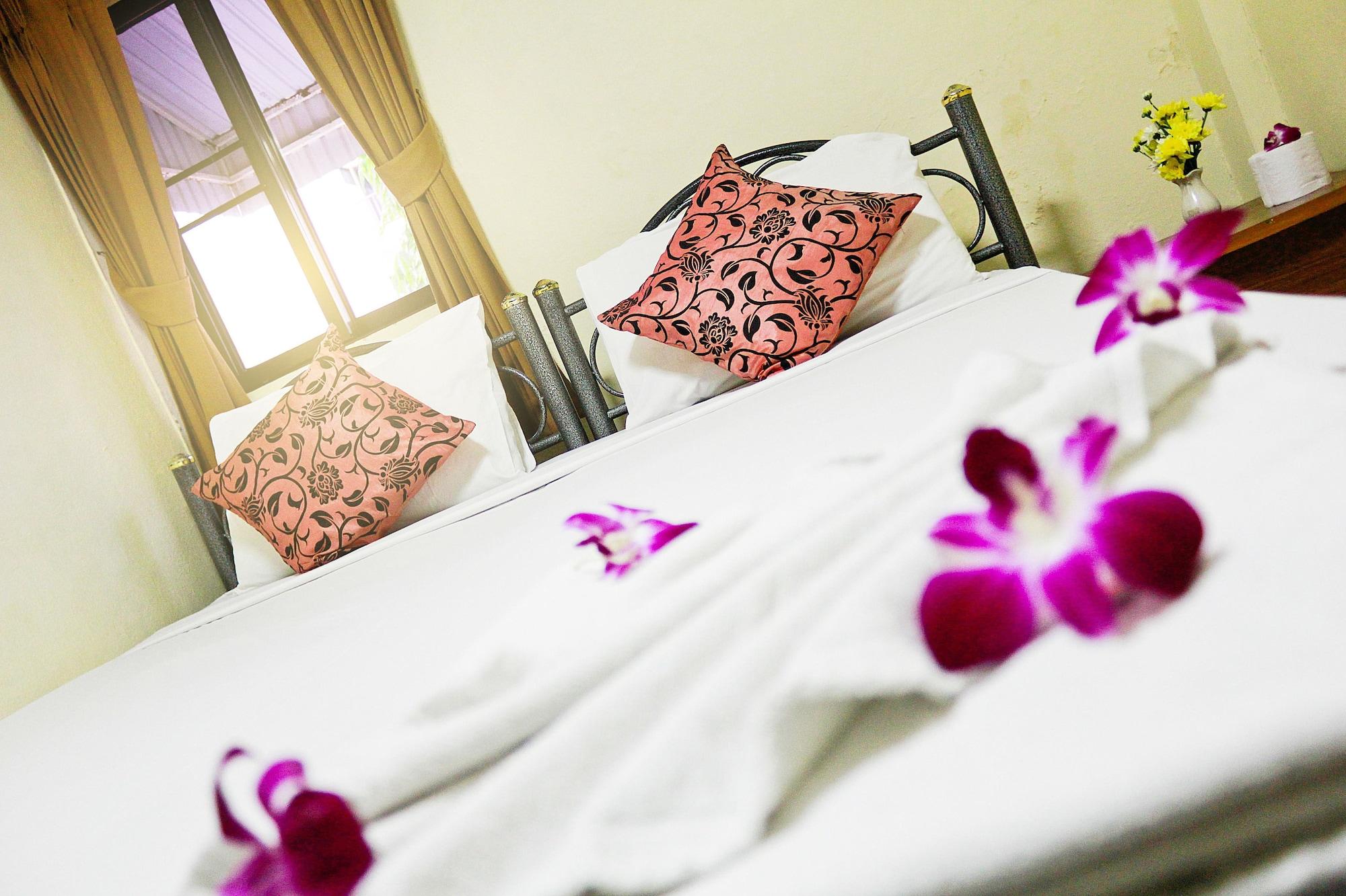 สตาร์เกสเฮาส์ Hotel Patong ภายนอก รูปภาพ